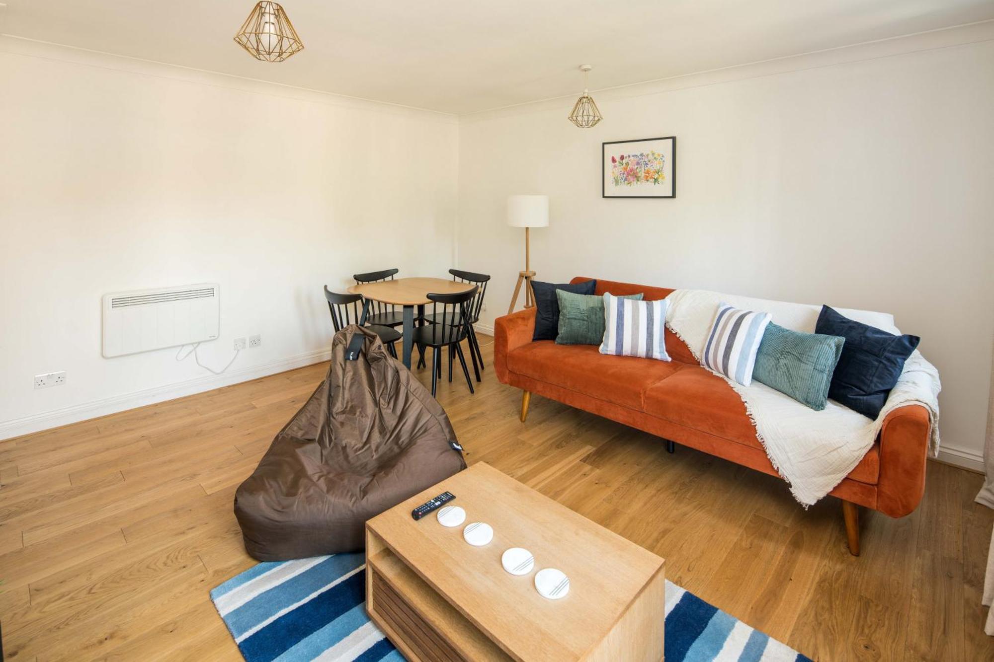 Charming 2bd Flat Near Tower Bridge, Bermondsey * Londen